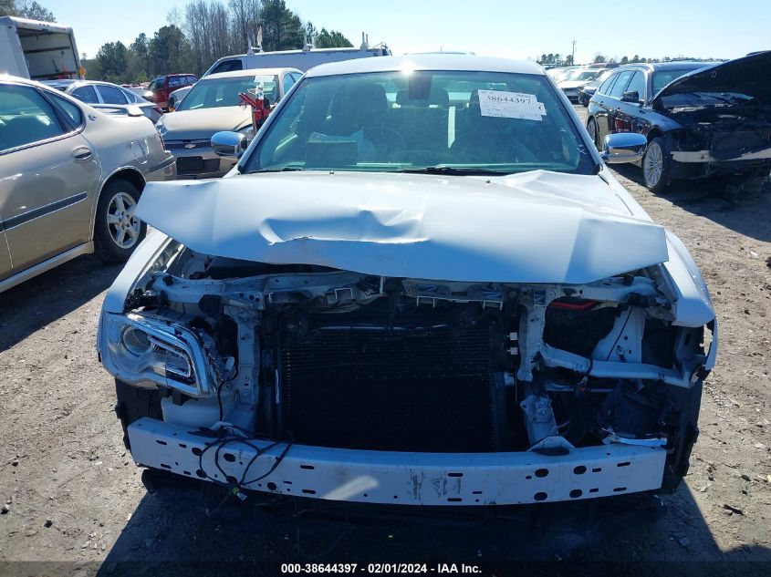 2C3CCAEG0KH689590 2019 Chrysler 300 Limited