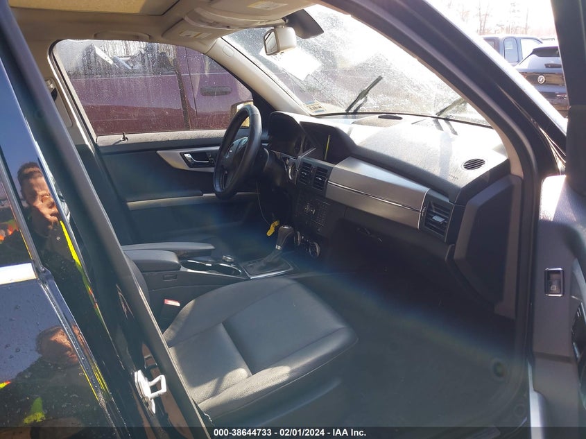 2010 Mercedes-Benz Glk 350 4Matic VIN: WDCGG8HB5AF305825 Lot: 38644733