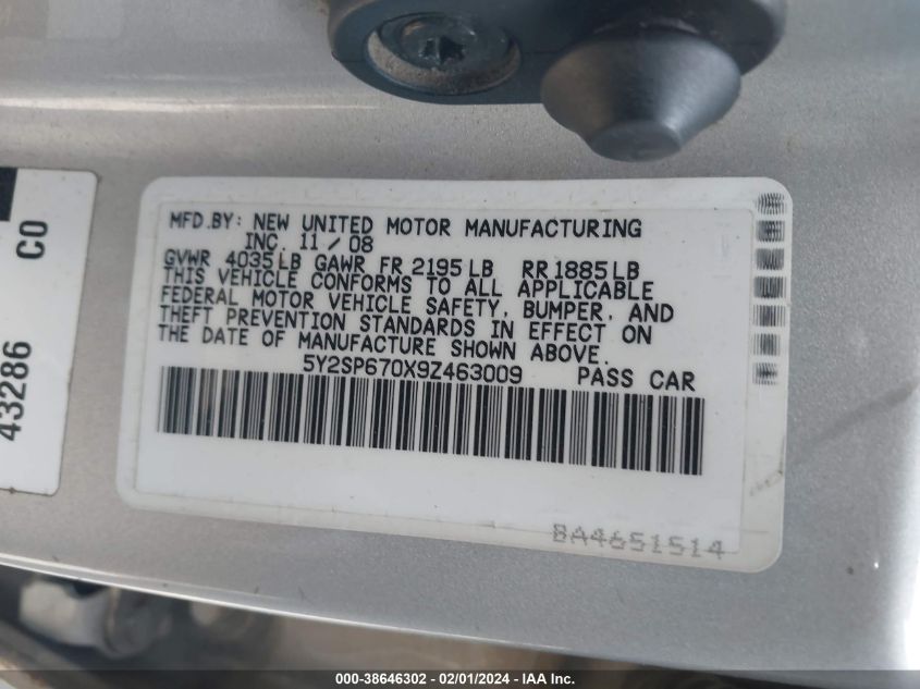 2009 Pontiac Vibe VIN: 5Y2SP670X9Z463009 Lot: 38646302