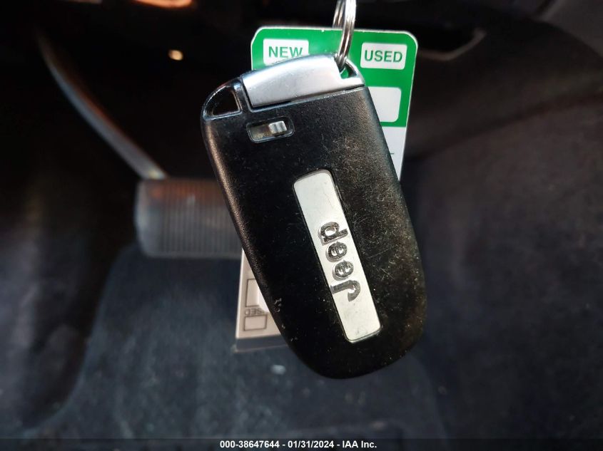 2018 Jeep Grand Cherokee Summit 4X4 VIN: 1C4RJFJT2JC202404 Lot: 38647644