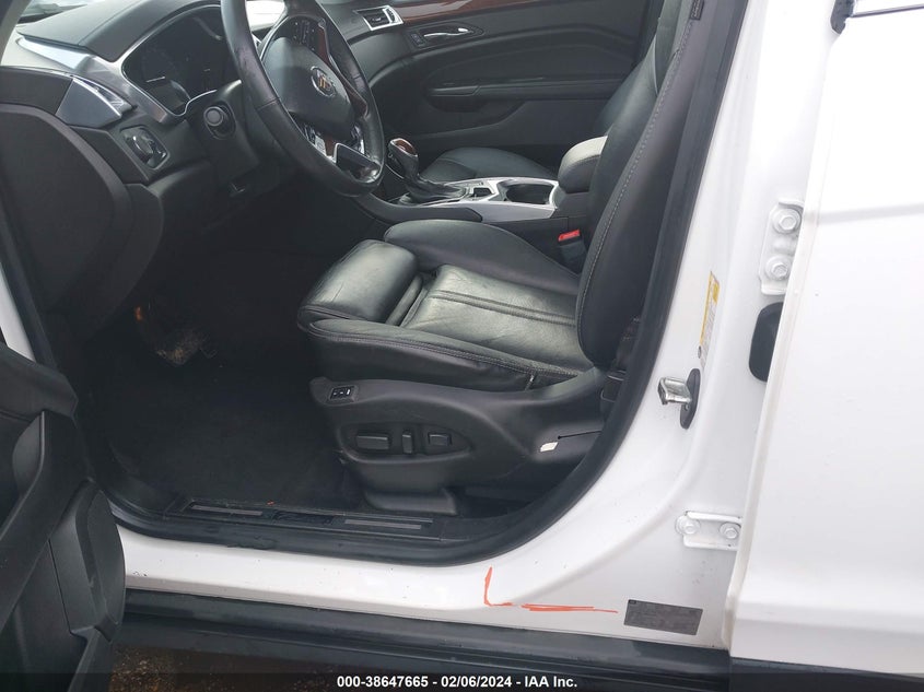 2014 CADILLAC SRX LUXURY COLLECTION - 3GYFNBE32ES541510