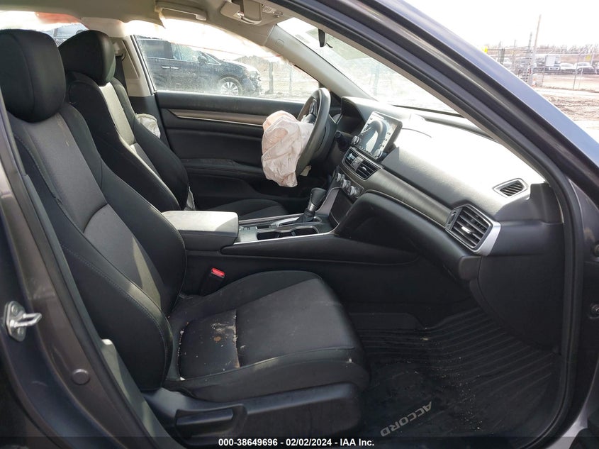 2019 HONDA ACCORD VIN: 1HGCV1F10KA130394