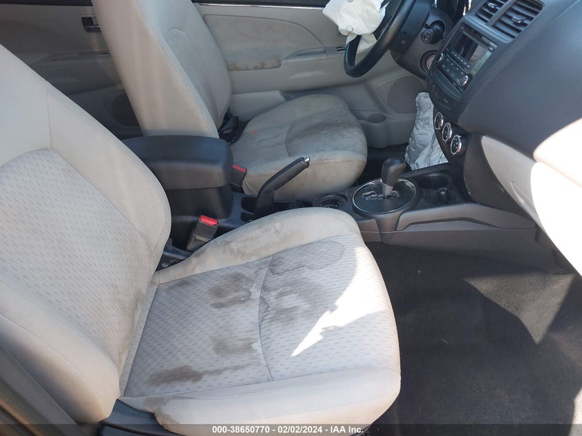 2017 MITSUBISHI OUTLANDER SPORT 2.0 ES - JA4AP3AU1HZ006006