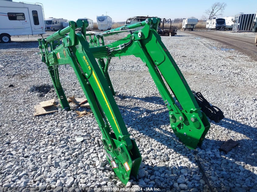 2022 JOHN DEERE **LOADER**