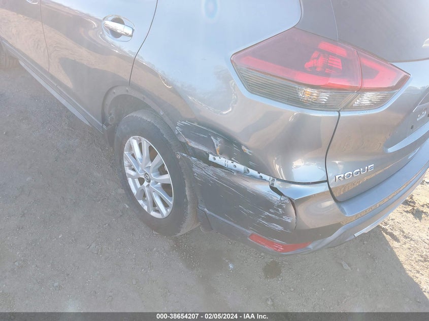 2018 NISSAN ROGUE SV - KNMAT2MV1JP621799