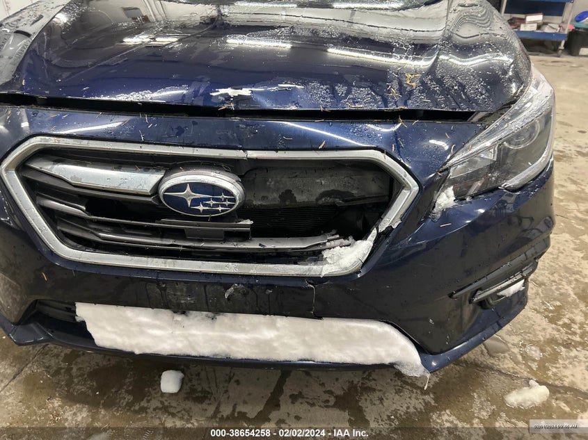 VIN 4S3BNAF67J3045951 2018 SUBARU LEGACY 2.5I PREMIUM