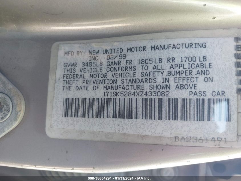 1999 Chevrolet Prizm VIN: 1Y1SK5284XZ433082 Lot: 38654291
