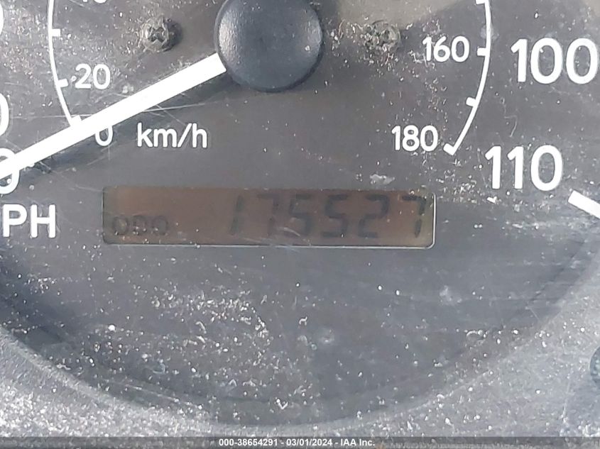 1999 Chevrolet Prizm VIN: 1Y1SK5284XZ433082 Lot: 38654291