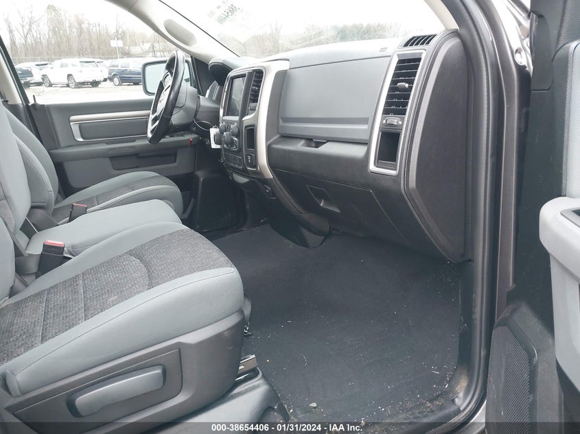 2020 RAM 1500 CLASSIC WARLOCK QUAD CAB 4X4 6'4 BOX - 1C6RR7GG3LS146689