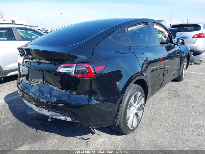 2021 Tesla Model Y VIN: 5YJYGDEEXMF272217 Lot: 38658174