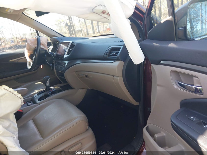 2017 HONDA RIDGELINE RTL-T - 5FPYK3F64HB023862