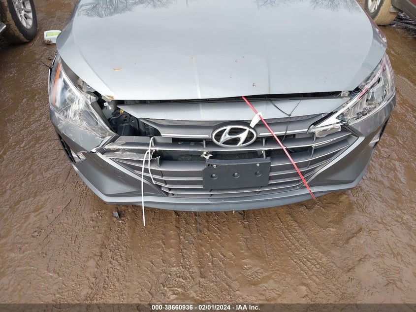 VIN KMHD74LF4KU753302 2019 HYUNDAI ELANTRA SE