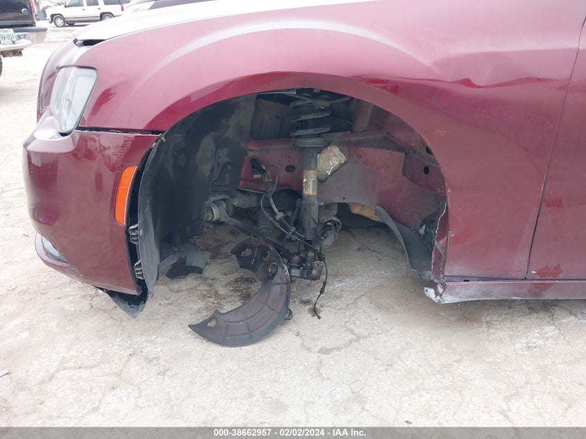 VIN 2C3CCABG9KH654308 2019 CHRYSLER 300 S