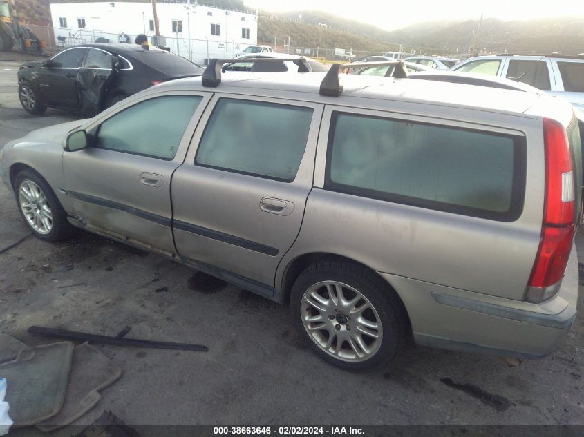 2002 Volvo V70 2.4T A Sr VIN: YV1SW58D921202824 Lot: 38663646