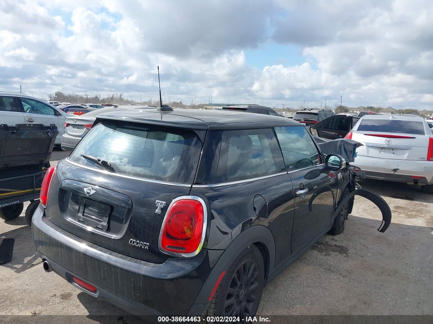 2017 Mini Hardtop Cooper VIN: WMWXP5C33H2F61340 Lot: 38664463