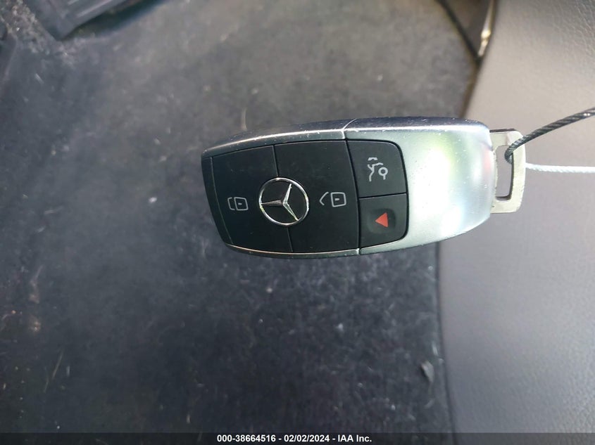 2020 MERCEDES-BENZ C 300 VIN: W1KWF8DB7LR577617