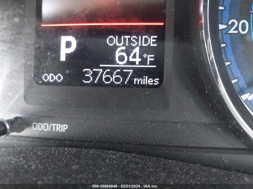 2019 TOYOTA COROLLA LE - 5YFBURHE3KP941761