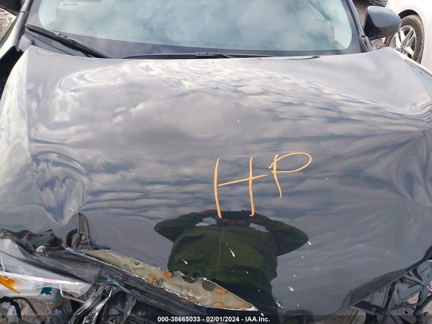 2019 TOYOTA COROLLA LE - 2T1BURHE5KC208787