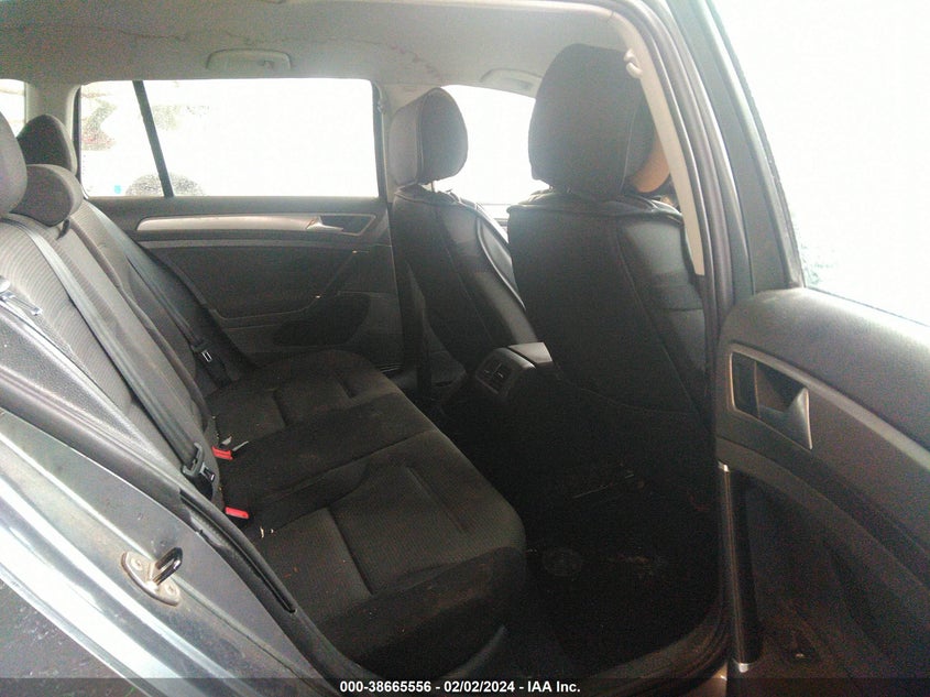 2016 VOLKSWAGEN GOLF SPORTWAGEN TSI S 4-DOOR - 3VWC17AU7GM501296