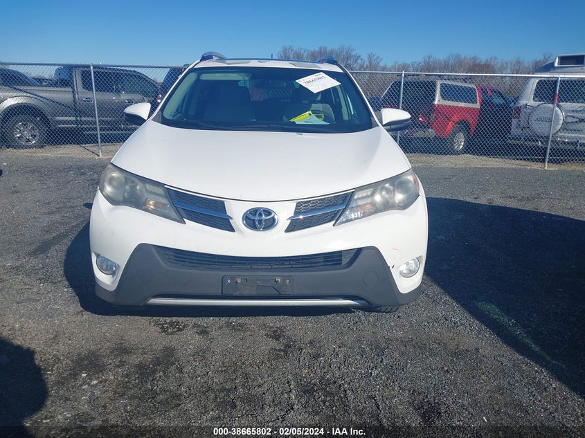 2014 TOYOTA RAV4 XLE - 2T3WFREV2EW114909