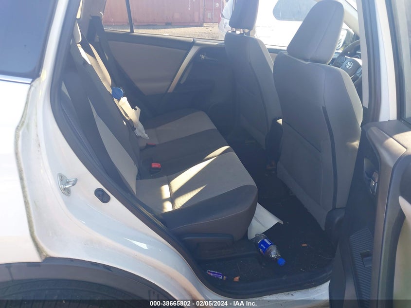2014 TOYOTA RAV4 XLE - 2T3WFREV2EW114909