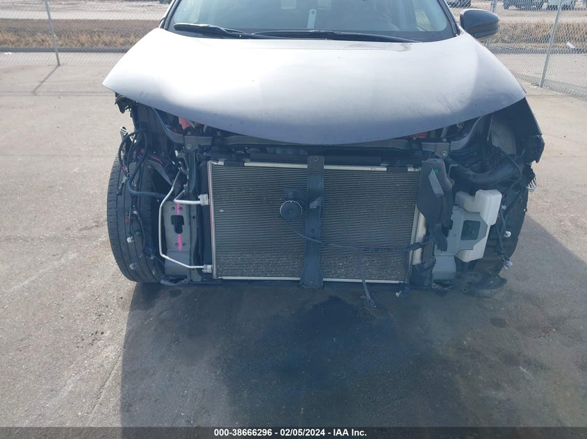 2018 TOYOTA RAV4 LE - JTMBFREV7JJ175793