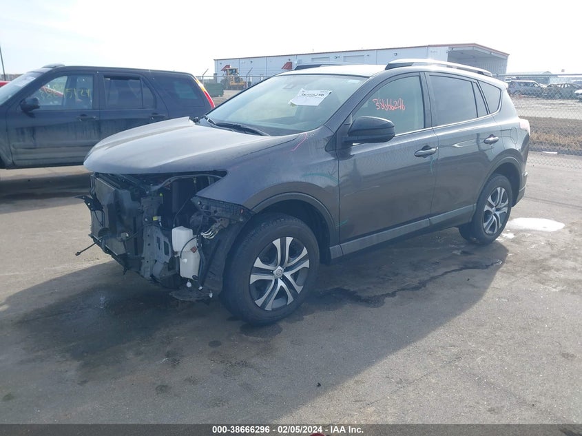 2018 TOYOTA RAV4 LE - JTMBFREV7JJ175793