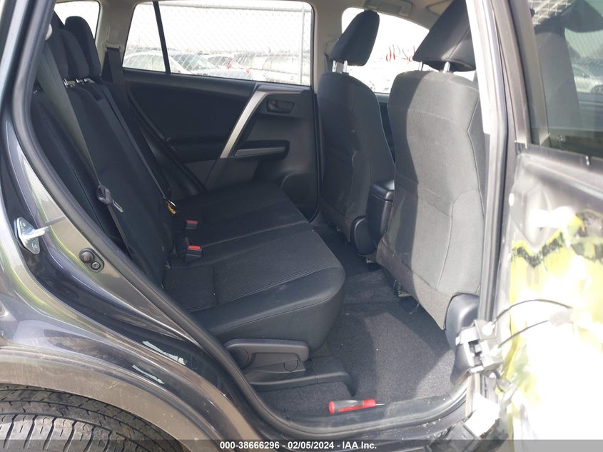 2018 TOYOTA RAV4 LE - JTMBFREV7JJ175793