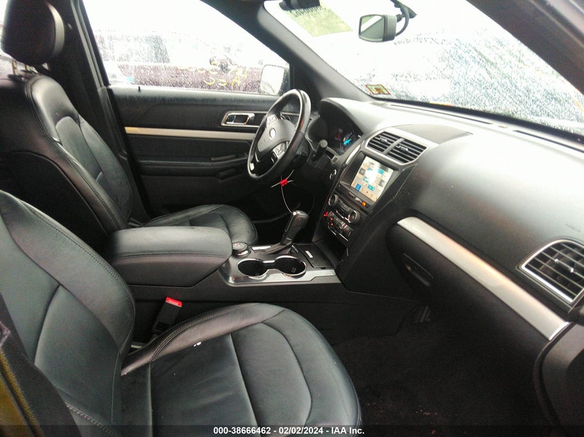 VIN 1FM5K8DH8HGD94070 2017 FORD EXPLORER XLT