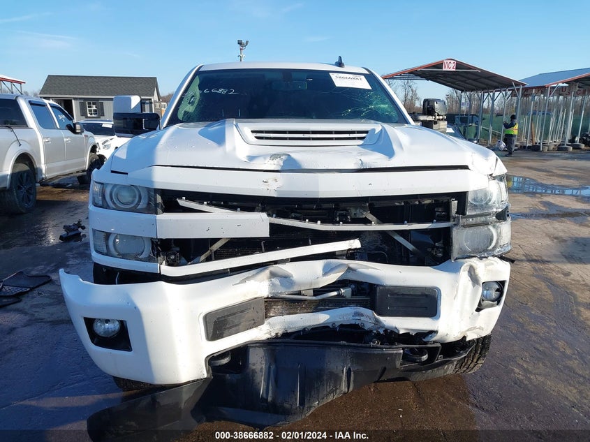 2018 CHEVROLET SILVERADO 2500HD LT - 1GC1KVEY2JF239025