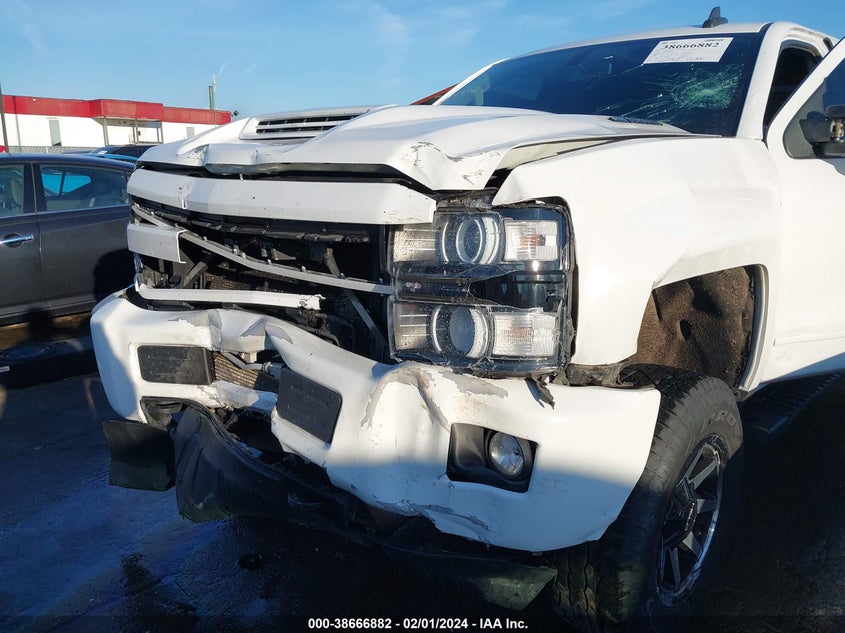 2018 CHEVROLET SILVERADO 2500HD LT - 1GC1KVEY2JF239025