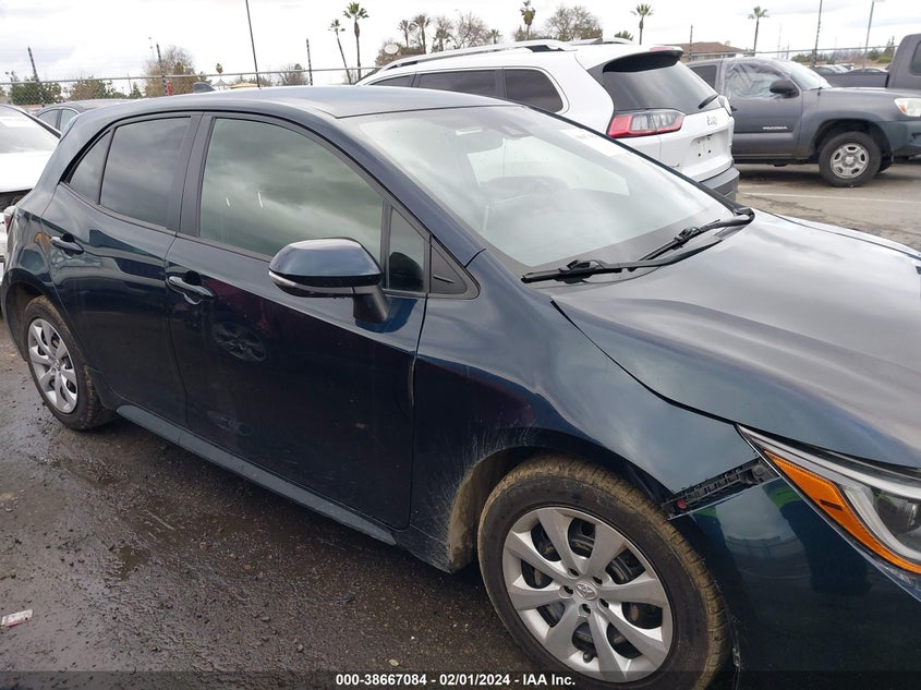VIN JTND4MBE5M3112685 2021 TOYOTA COROLLA SE