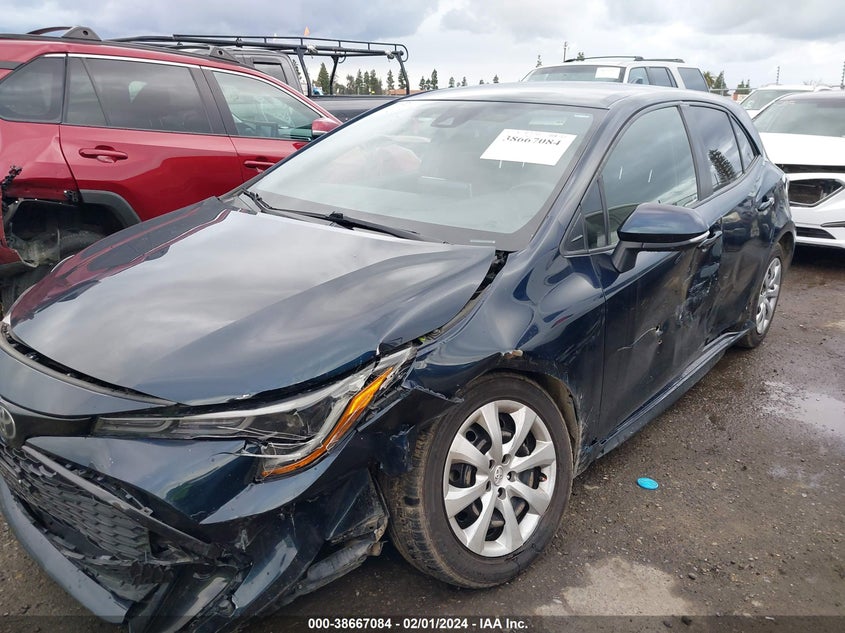 VIN JTND4MBE5M3112685 2021 TOYOTA COROLLA SE