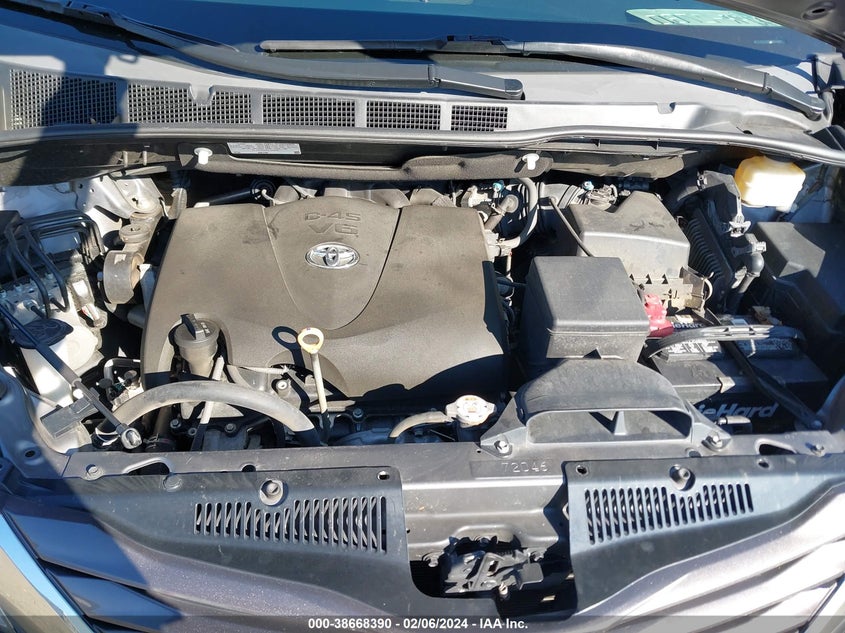 VIN 5TDKZ3DC0HS803968 2017 TOYOTA SIENNA LE 8 PASSENGER