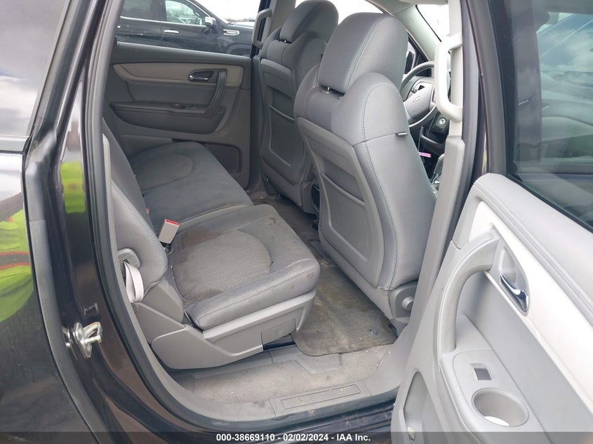 2017 CHEVROLET TRAVERSE LS - 1GNKRFKDXHJ324555