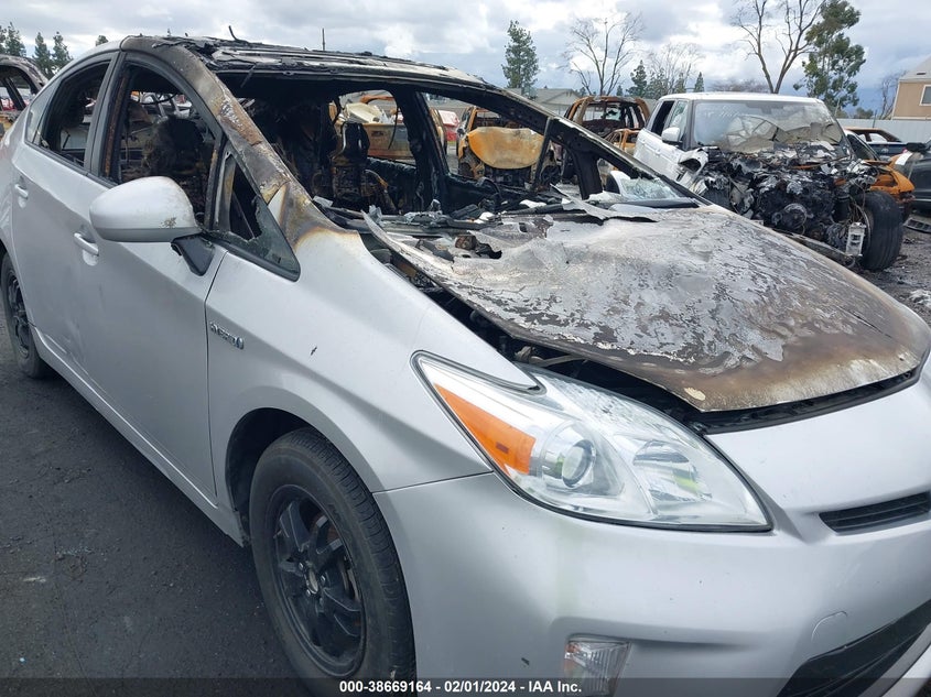 2015 TOYOTA PRIUS THREE - JTDKN3DU3F0449710