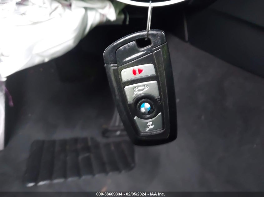 2017 BMW 320I - WBA8A9C58HK620281