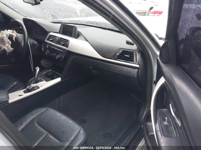 2017 BMW 320I - WBA8A9C58HK620281