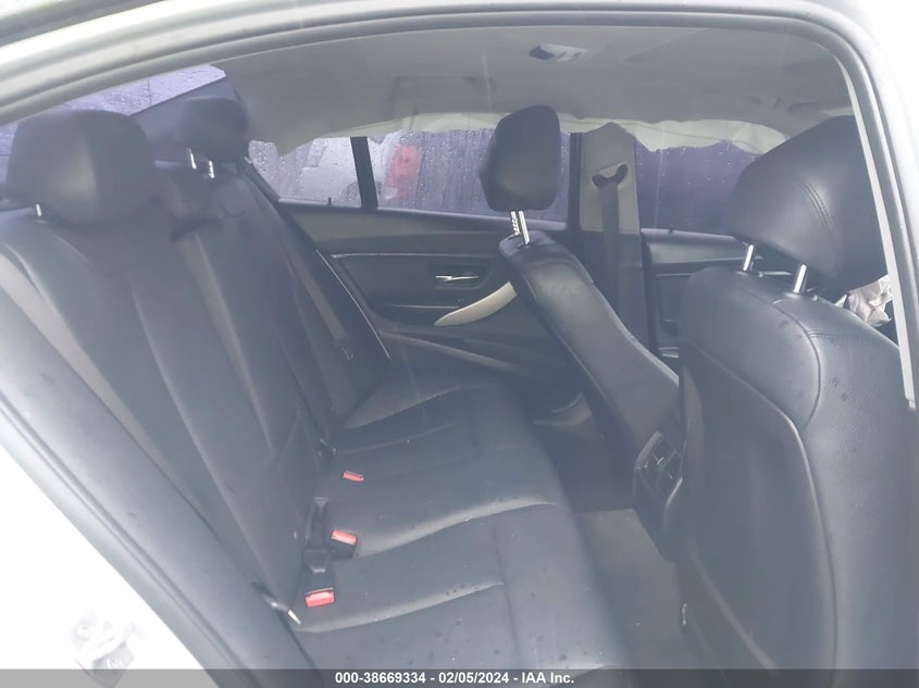 2017 BMW 320I - WBA8A9C58HK620281