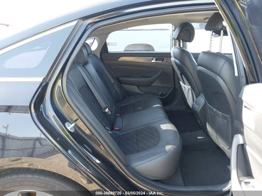 VIN 5NPE34AF2HH487031 2017 HYUNDAI SONATA SPORT