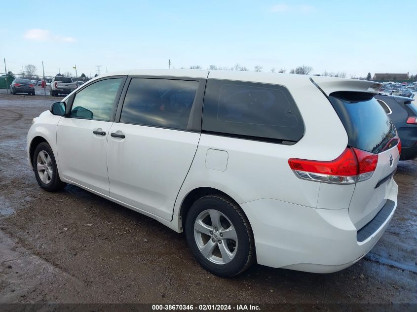 5TDKA3DC2BS004790 2011 TOYOTA SIENNA, photo no. 3