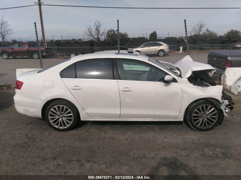 2011 Volkswagen Jetta 2.5L Sel VIN: 3VWLZ7AJ8BM318254 Lot: 38670371