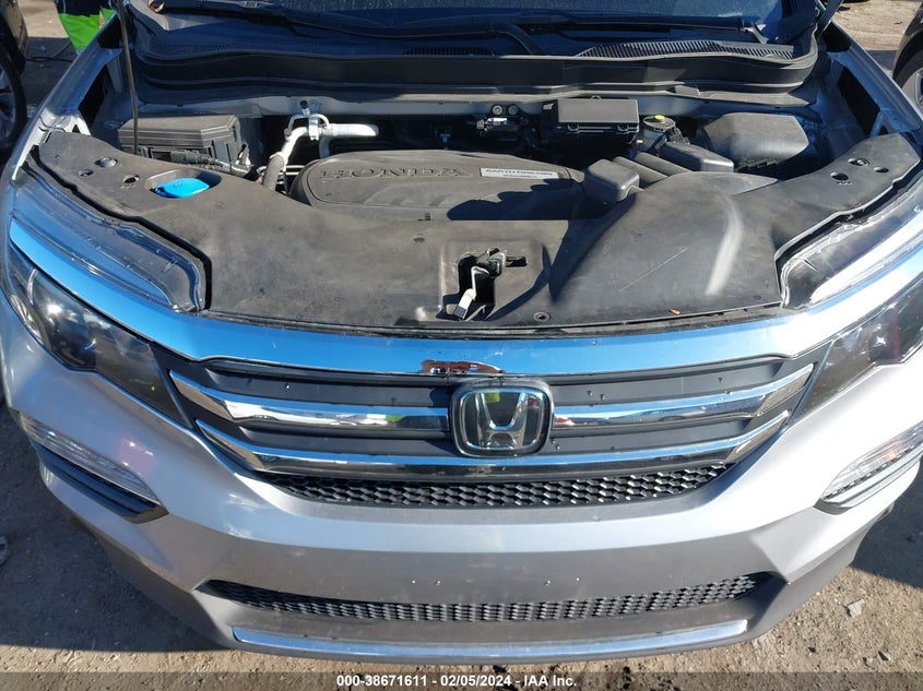 2018 HONDA PILOT TOURING - 5FNYF6H98JB045956
