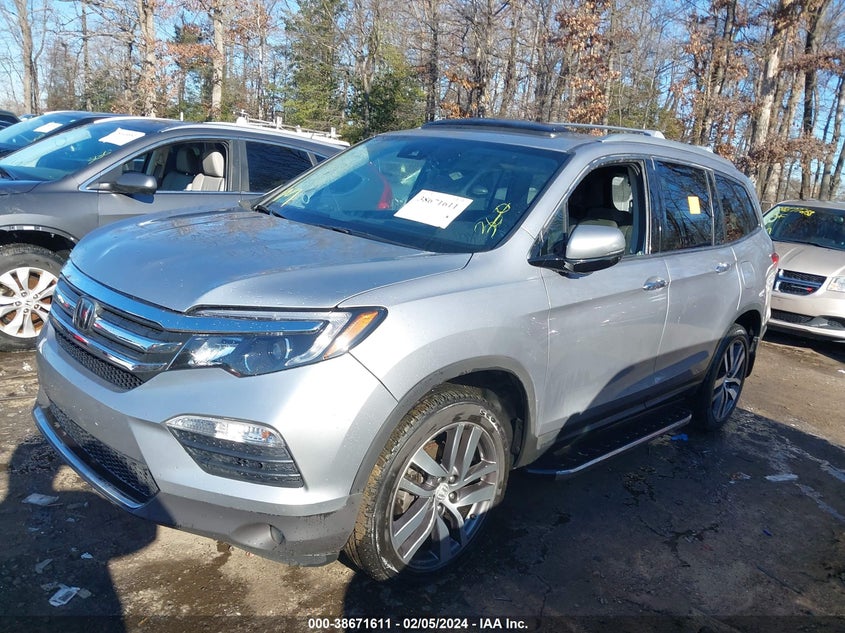 2018 HONDA PILOT TOURING - 5FNYF6H98JB045956