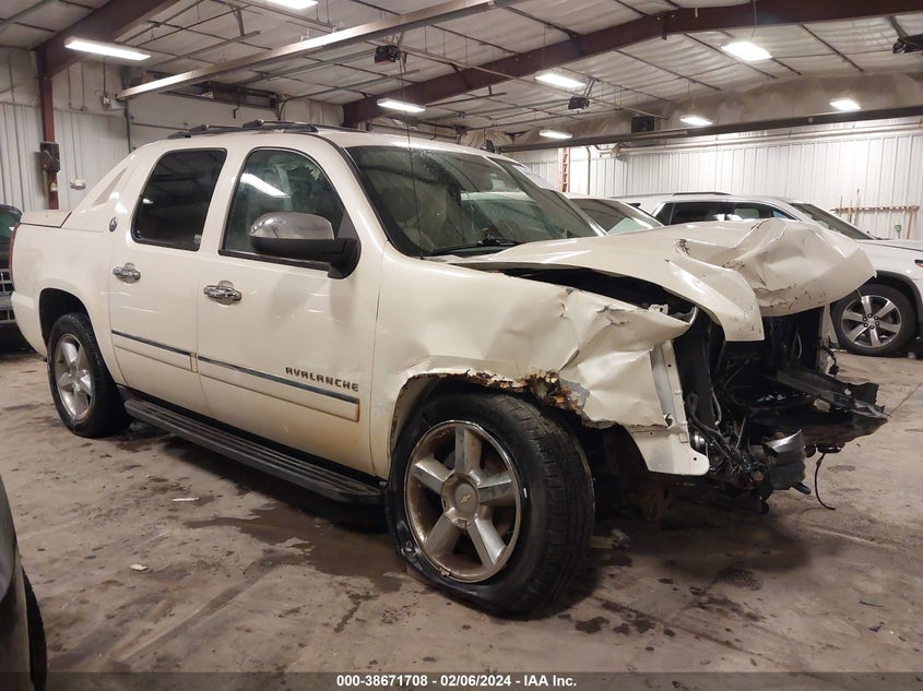 2013 CHEVROLET AVALANCHE LTZ - 3GNTKGE73DG254266