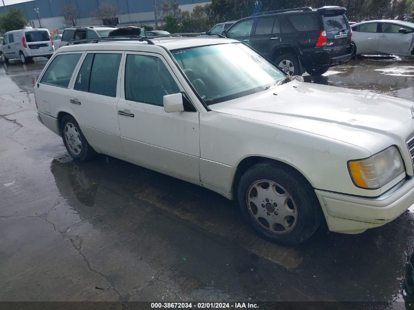 1994 Mercedes-Benz E 320 VIN: WDBEA92E4RF290722 Lot: 38672034