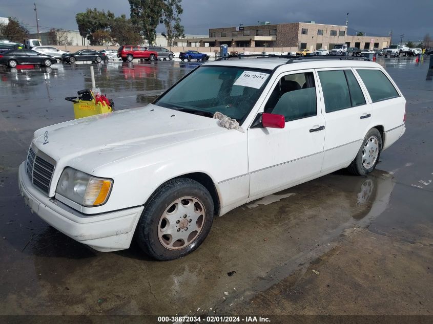 1994 Mercedes-Benz E 320 VIN: WDBEA92E4RF290722 Lot: 38672034