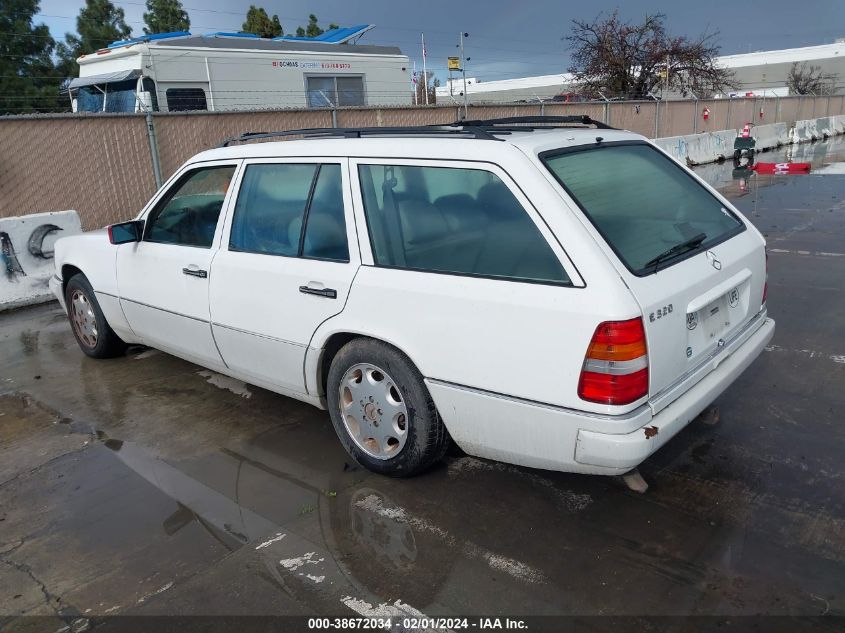 1994 Mercedes-Benz E 320 VIN: WDBEA92E4RF290722 Lot: 38672034