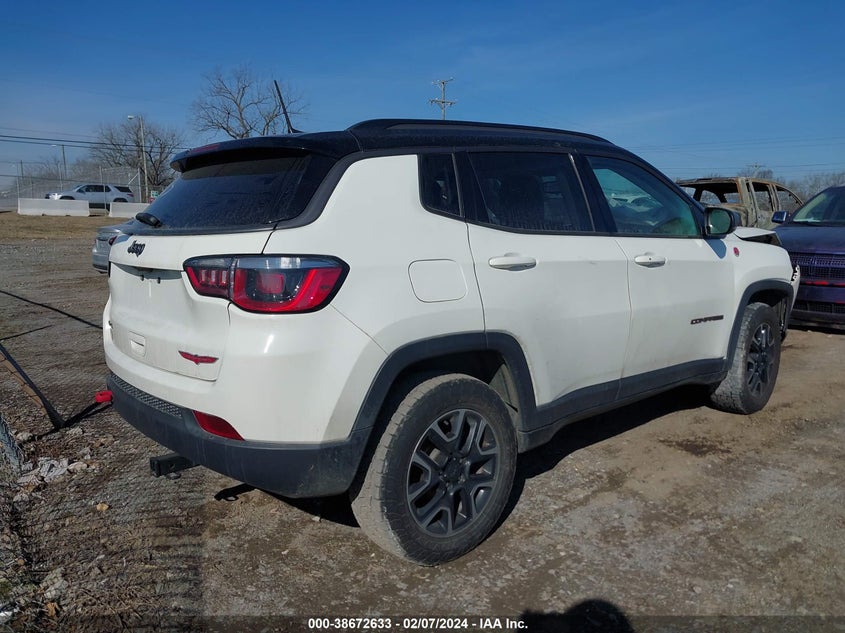 VIN 3C4NJDDB2KT671357 2019 JEEP COMPASS TRAILHAWK 4X4