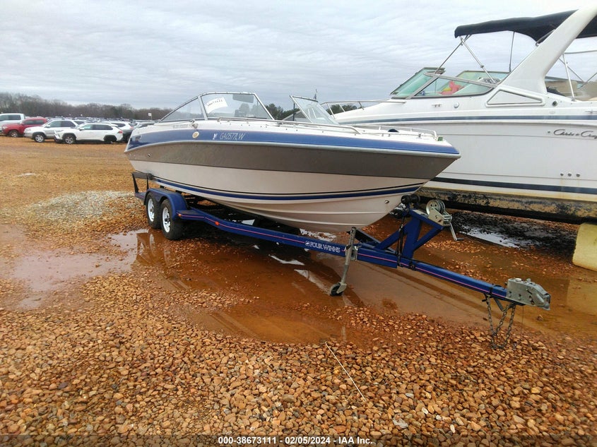 1991 FOUR WINNS BOAT
